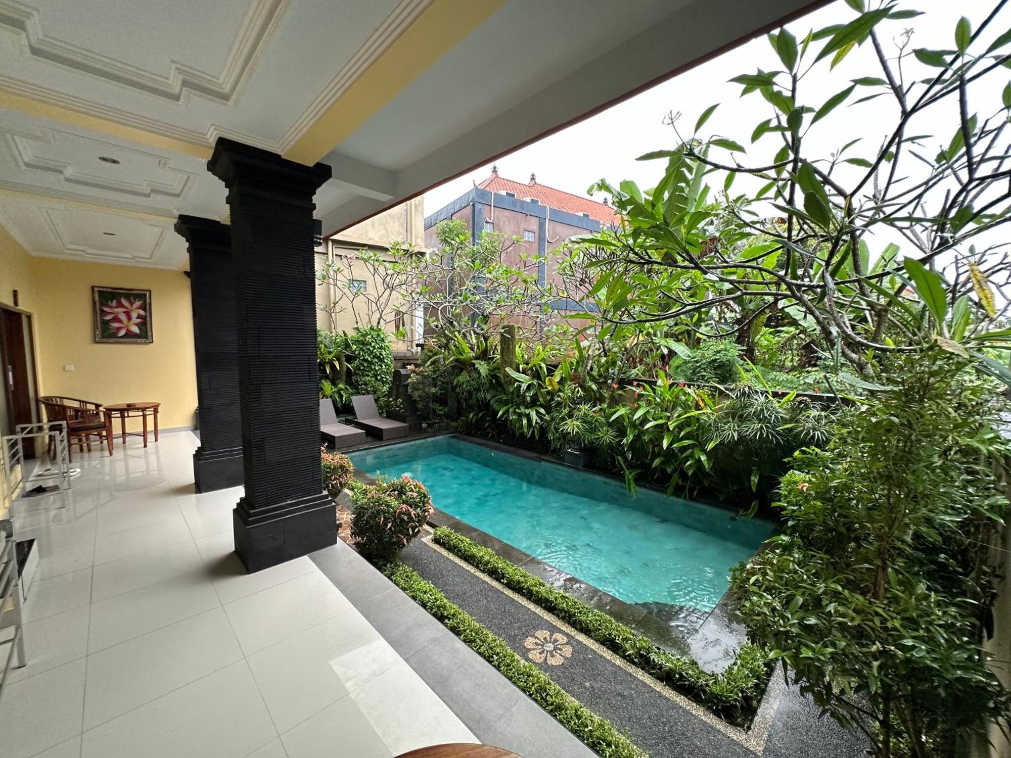 Saputra Guesthouse Ubud Exterior foto